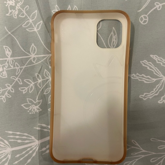 iPhone 11 and Popsocket - Picture 2 of 3